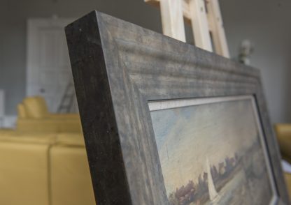 frame detail in corner